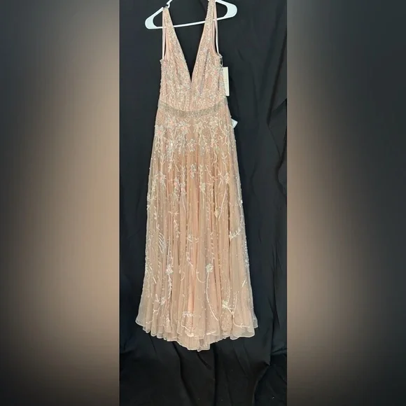 Mac Duggal 5215 NWT V-NECK EMBELLISHED TULLE GOWN - Picture 5 of 7